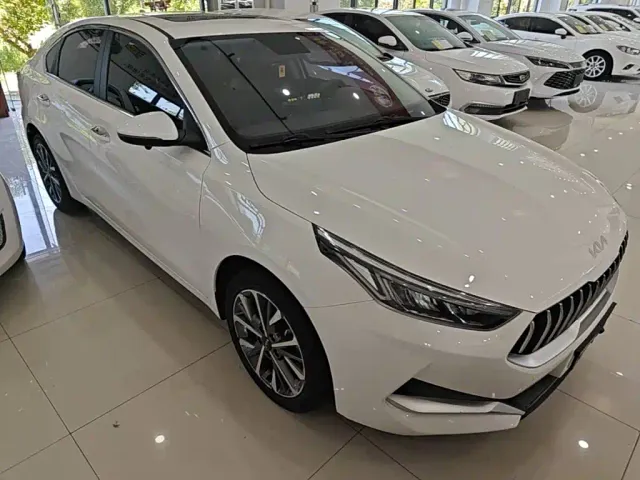 Kia K3 — Фото автомобиля 3