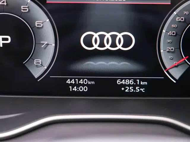 Audi Q5L — Фото автомобиля 7