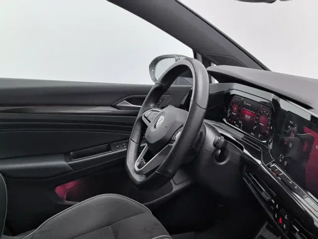 Volkswagen Golf — Фото автомобиля 22