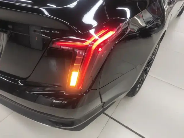 Cadillac CT5 — Фото автомобиля 7