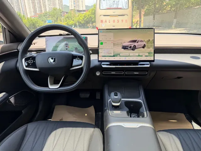 Changan Eado — Фото автомобиля 9