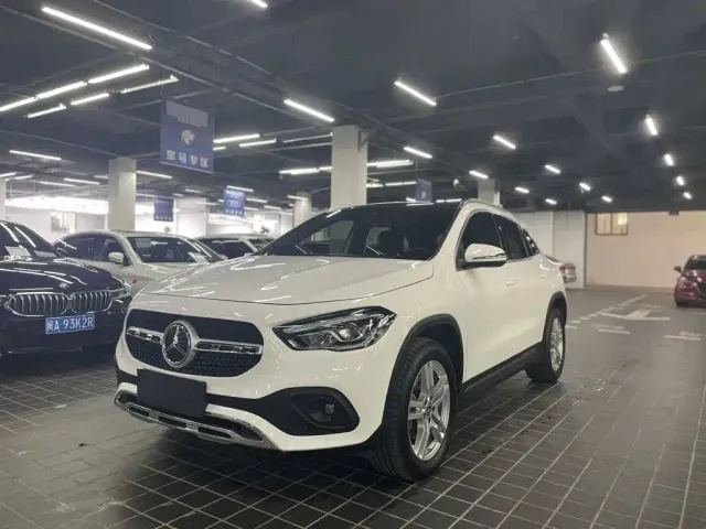 Фотография автомобиля — Mercedes-Benz GLA-Class