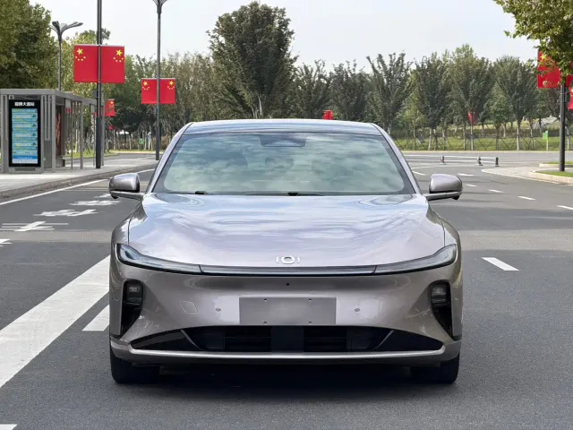 Changan Qiyuan A07 — Фото автомобиля 2