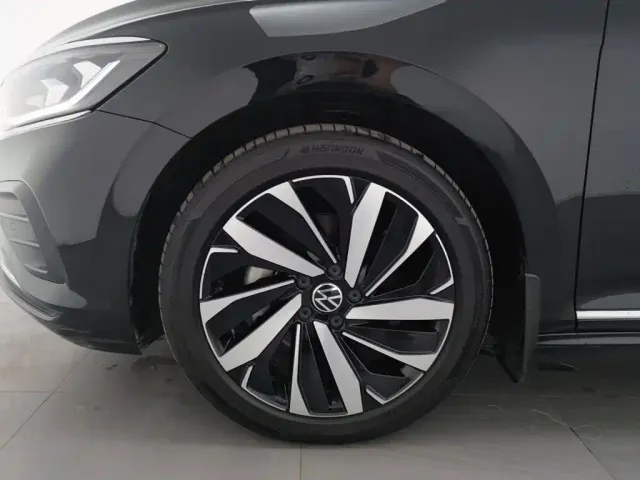 Volkswagen Passat — Фото автомобиля 17