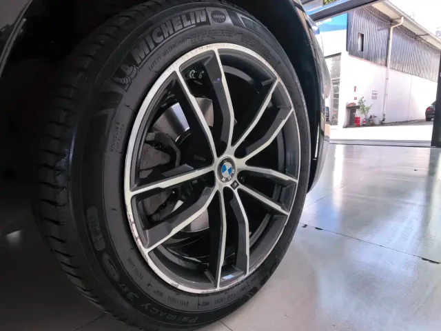 BMW 5 Series — Фото автомобиля 23
