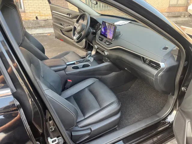 Nissan Teana — Фото автомобиля 14