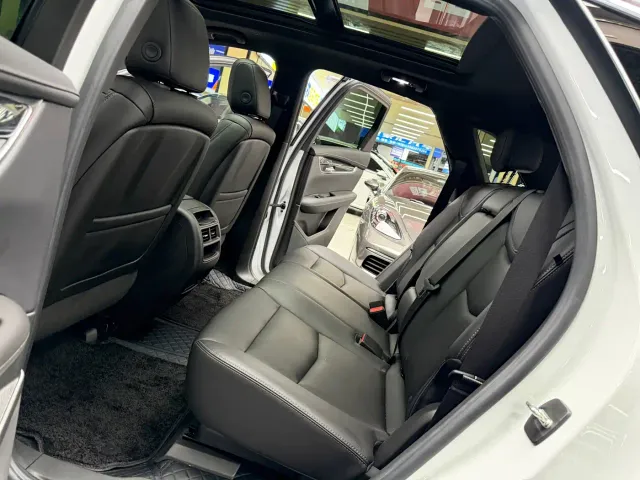 Cadillac XT5 — Фото автомобиля 14