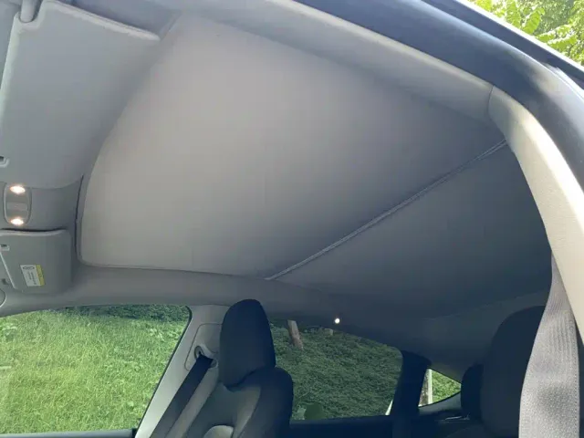 Tesla Model Y — Фото автомобиля 15