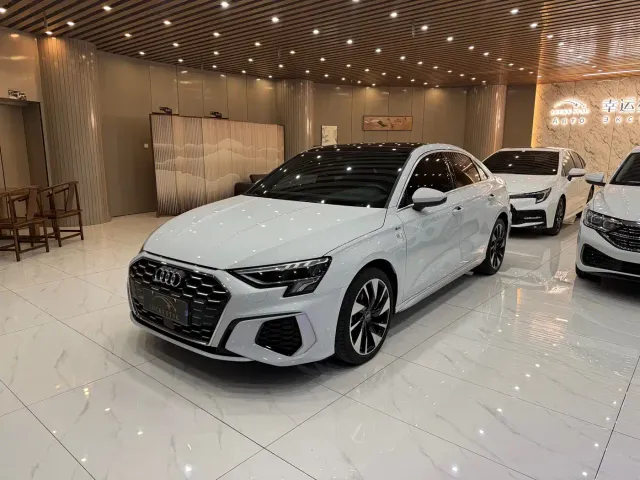 Фотография автомобиля — Audi A3