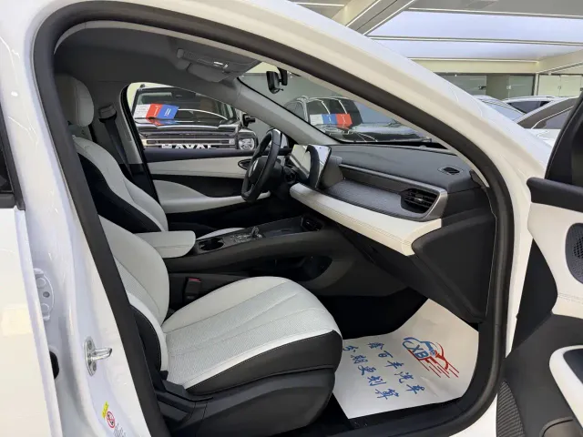 BYD Seal 05 DM-i — Фото автомобиля 6