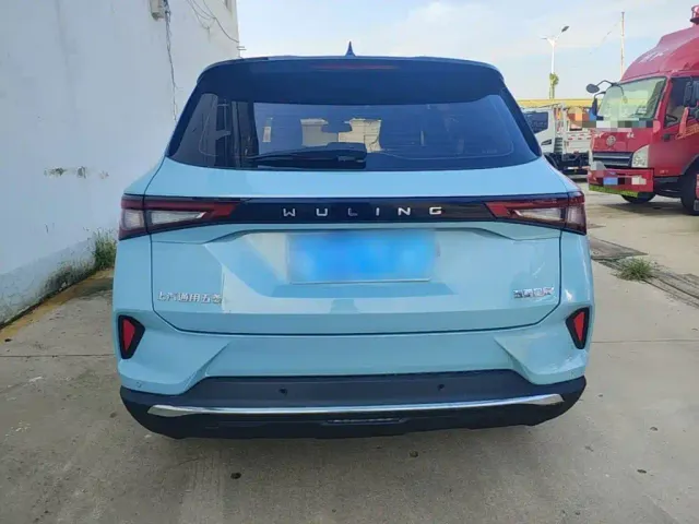 Wuling Asta — Фото автомобиля 5