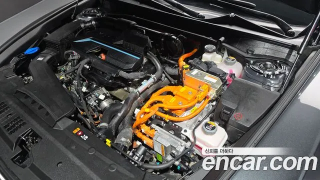 Hyundai Grandeur GN7 — Фото автомобиля 9