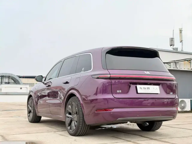 Li Auto L9 — Фото автомобиля 10