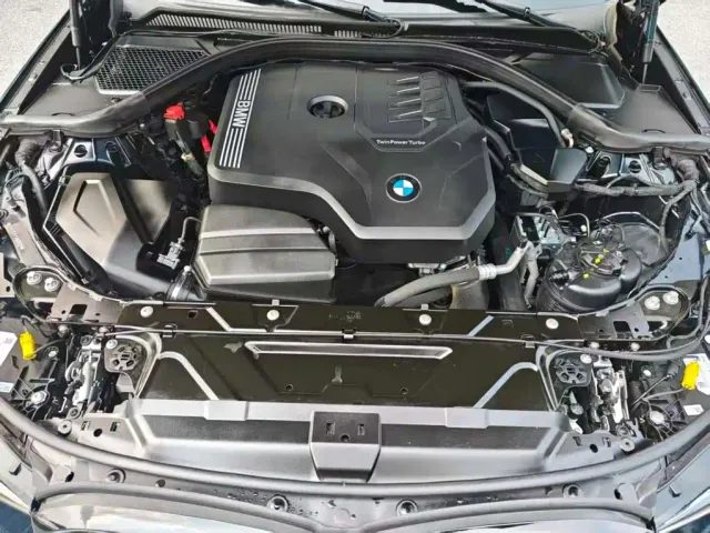 BMW 3 Series — Фото автомобиля 9