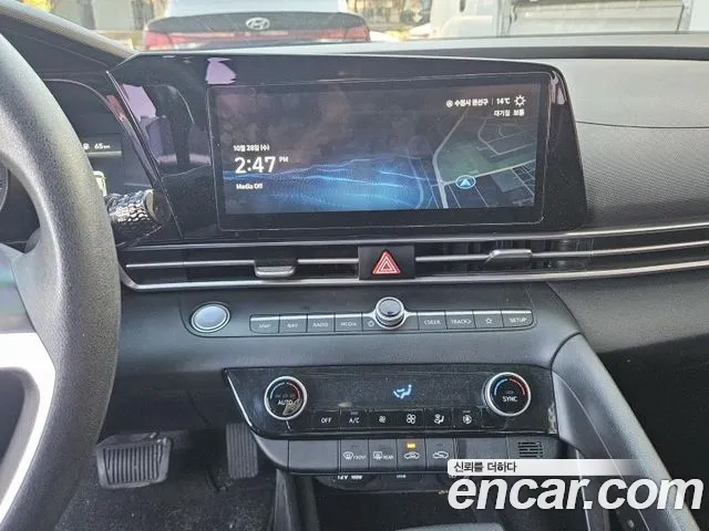 Hyundai Avante CN7 — Фото автомобиля 6