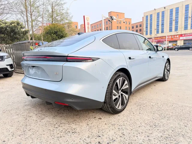 Nio ET5 — Фото автомобиля 4