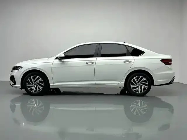 Volkswagen Lavida — Фото автомобиля 14