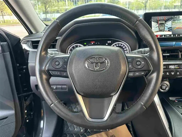 Toyota Harrier — Фото автомобиля 16
