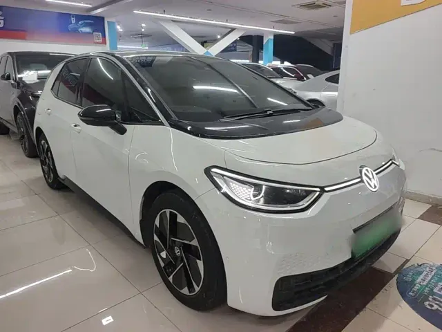 Volkswagen ID.3 — Фото автомобиля 3