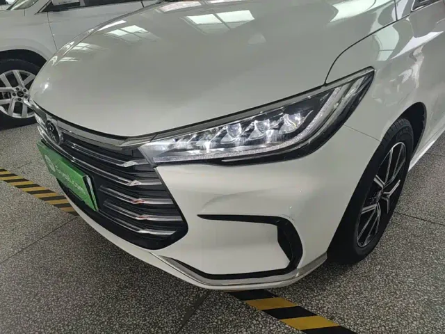 BYD Song MAX — Фото автомобиля 23