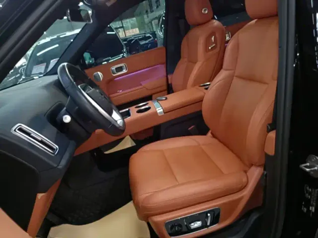 Li Auto L9 — Фото автомобиля 14