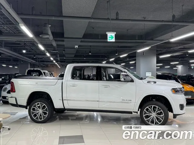 Dodge Ram Pick Up — Фото автомобиля 2