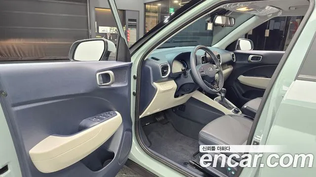 Hyundai Venue — Фото автомобиля 15