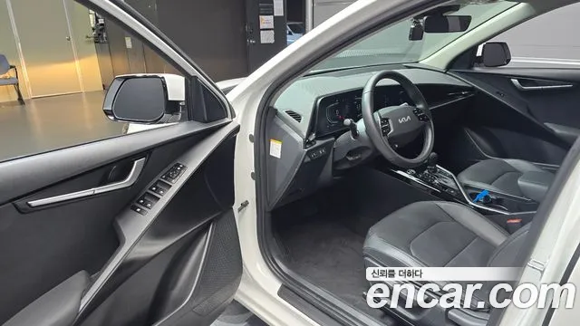 Kia Niro The All New — Фото автомобиля 15