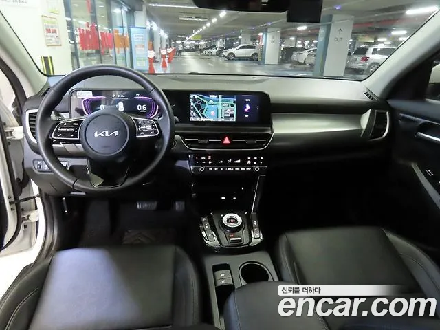 Kia Seltos Новый Seltos Бензин 2.0 2WD — Фото автомобиля 12