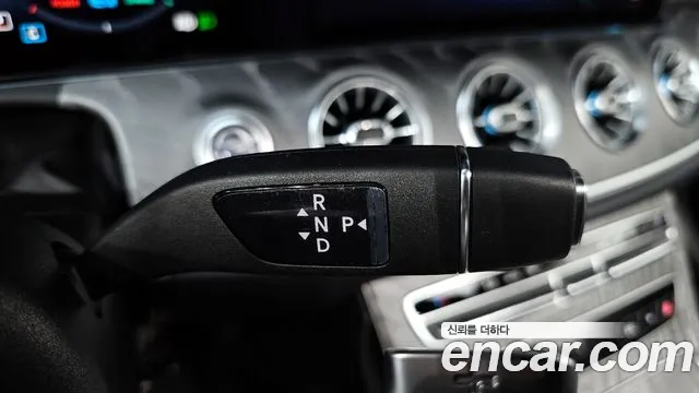 Mercedes-Benz E-Class — Фото автомобиля 9