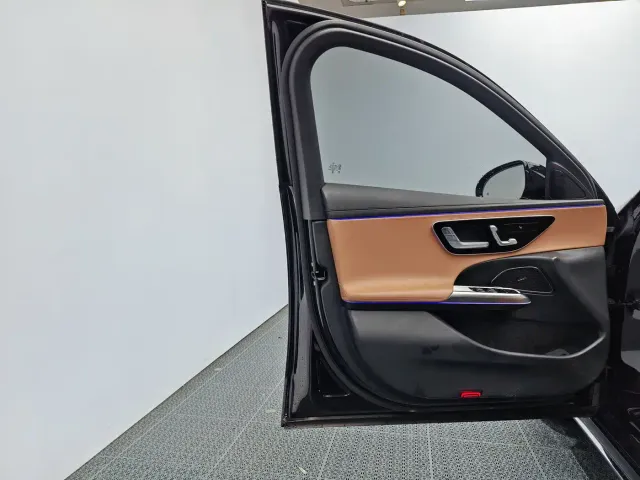 Mercedes-Benz E-Class — Фото автомобиля 13