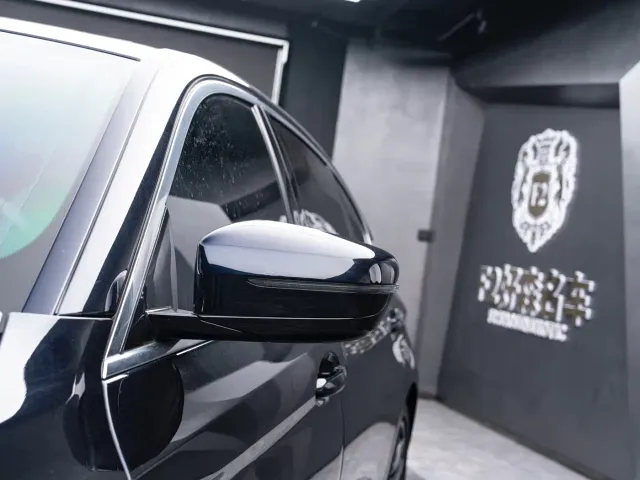 BMW 5 Series — Фото автомобиля 3