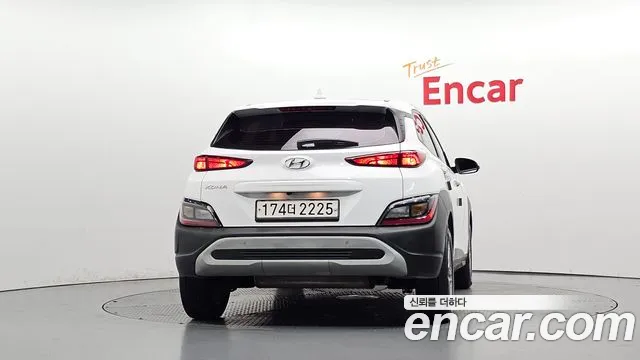 Hyundai Kona — Фото автомобиля 4
