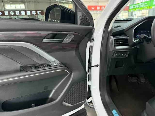 Haval H6 — Фото автомобиля 9