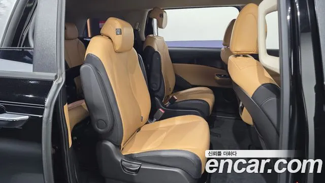 Kia Carnival 4th Gen — Фото автомобиля 18