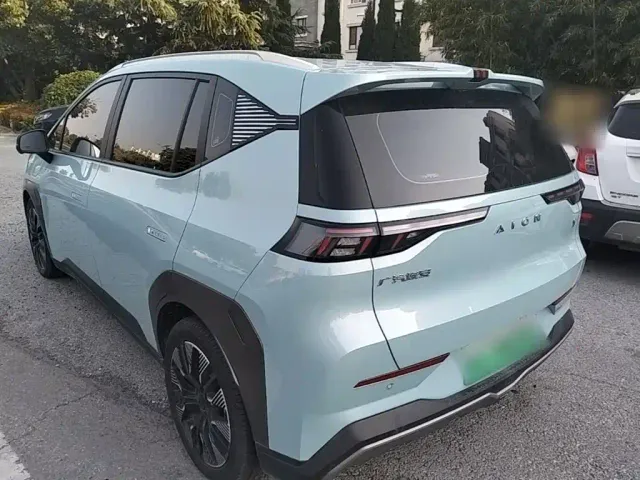 GAC Aion Y — Фото автомобиля 4