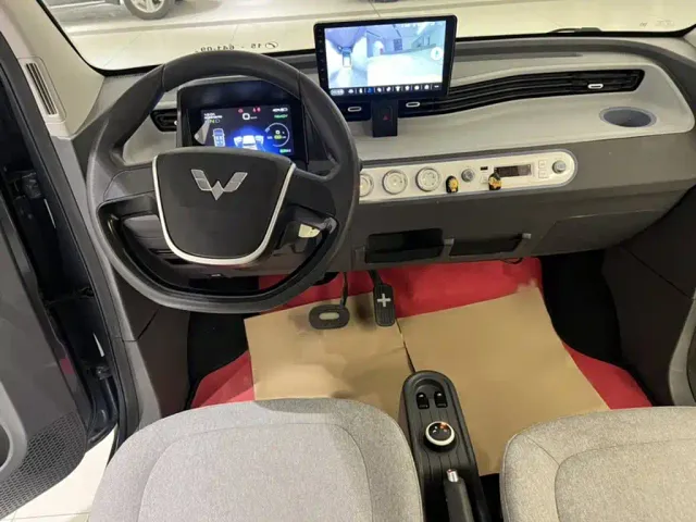 Wuling Hongguang Mini EV — Фото автомобиля 6