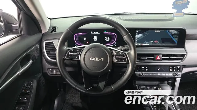 Kia Seltos Новый Seltos Бензин 1.6 Turbo 4WD — Фото автомобиля 13