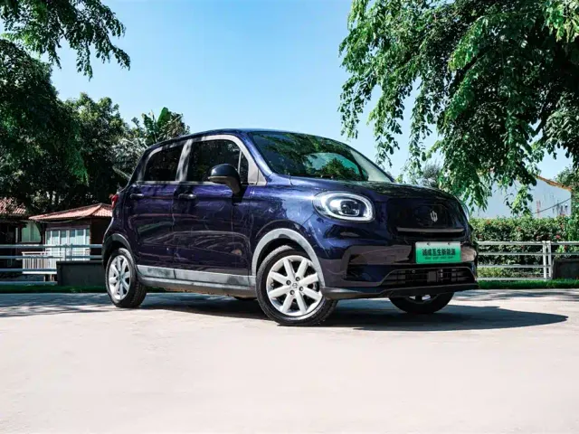 Leapmotor T03 — Фото автомобиля 3