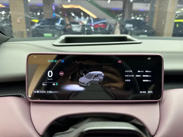 Nio ET5 Touring — Фото автомобиля 8