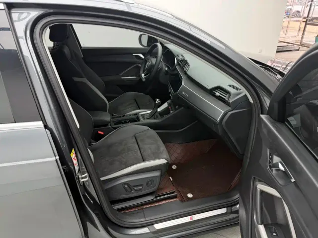 Audi Q3 — Фото автомобиля 12