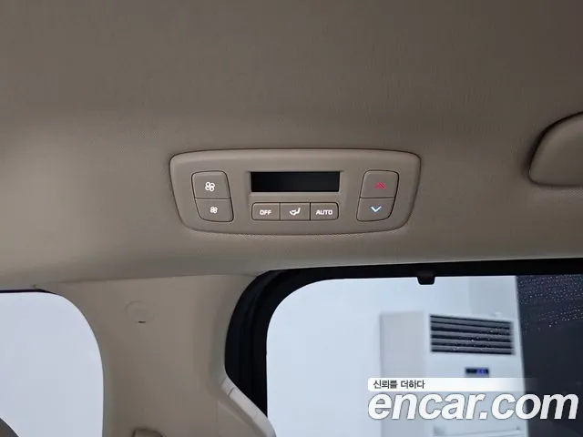 Kia Canival Новый Carnival 4 поколение Бензин 9 мест Signature — Фото автомобиля 18