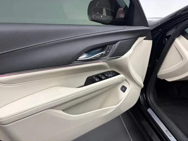 Cadillac CT4 — Фото автомобиля 12