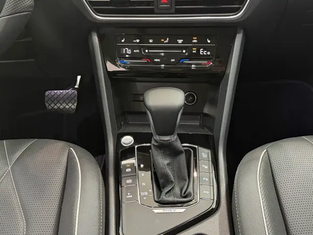 Volkswagen Tiguan L PHEV — Фото автомобиля 5