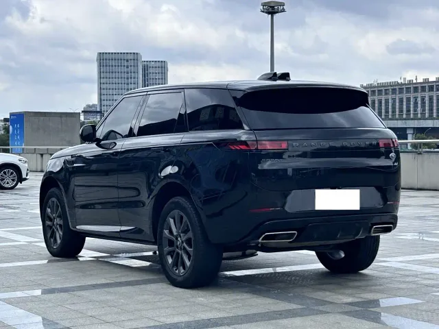Land Rover Range Rover Sport — Фото автомобиля 8