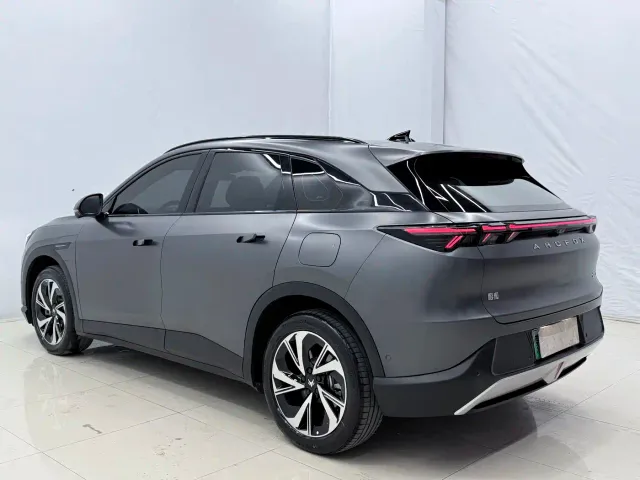 Arcfox Alpha T5 — Фото автомобиля 12