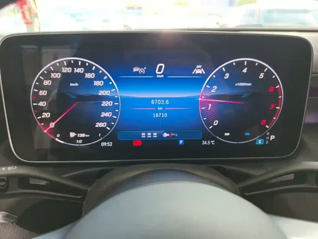Mercedes-Benz C-Class — Фото автомобиля 11
