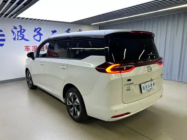 GAC Trumpchi M6 — Фото автомобиля 20