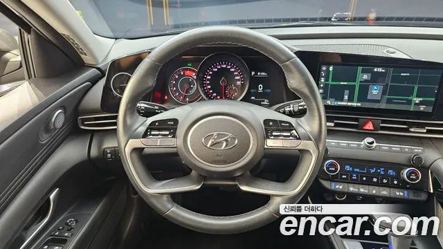 Hyundai AVANTE Avante (CN7) — Фото автомобиля 13