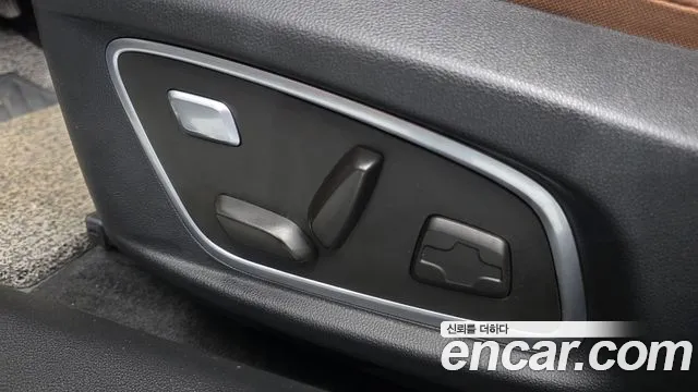 Renault-KoreaSamsung QM6 Новый QM6 2.0 GDe RE Signature 2WD — Фото автомобиля 30